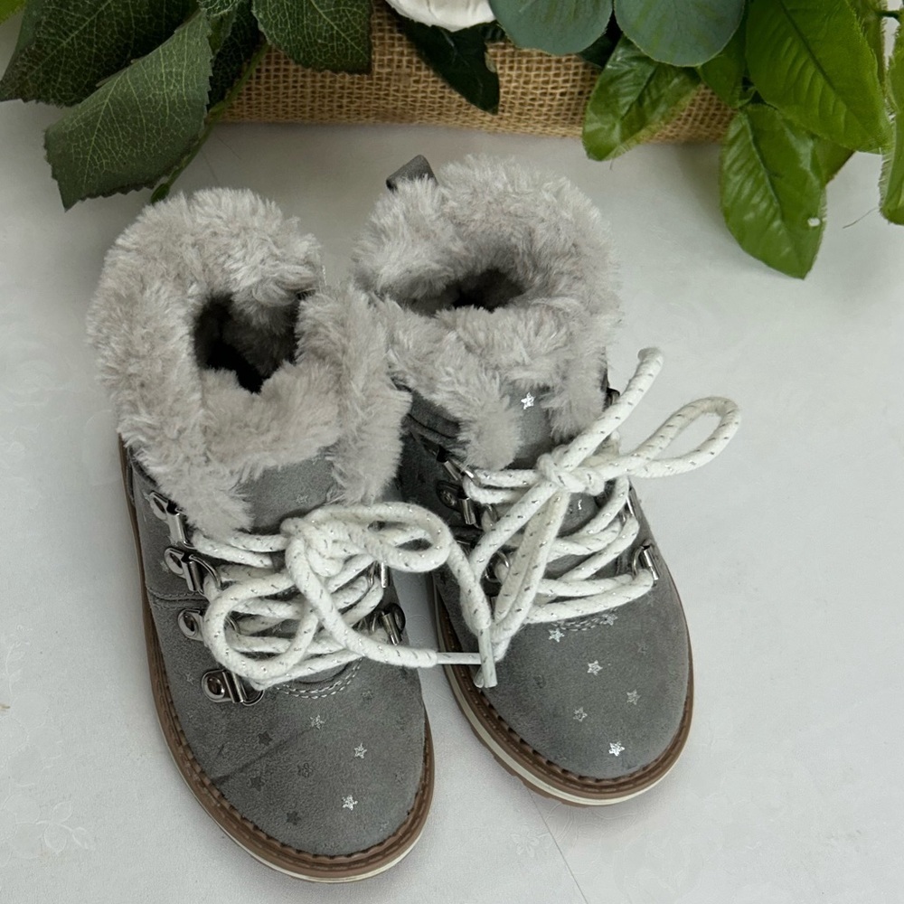 Cat & Jack Grey Faux-Fur Star Accent Lace-Up Boots